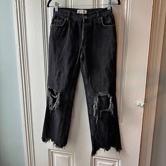 We The Free FP Womens 24 Revolve Straight Jean Black Distressed Raw Hem - Picture 1 of 8